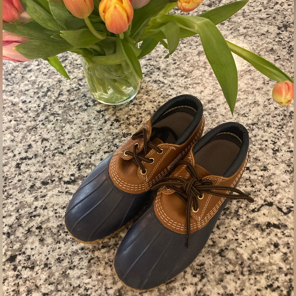 L L Bean Gumshoe Size 9